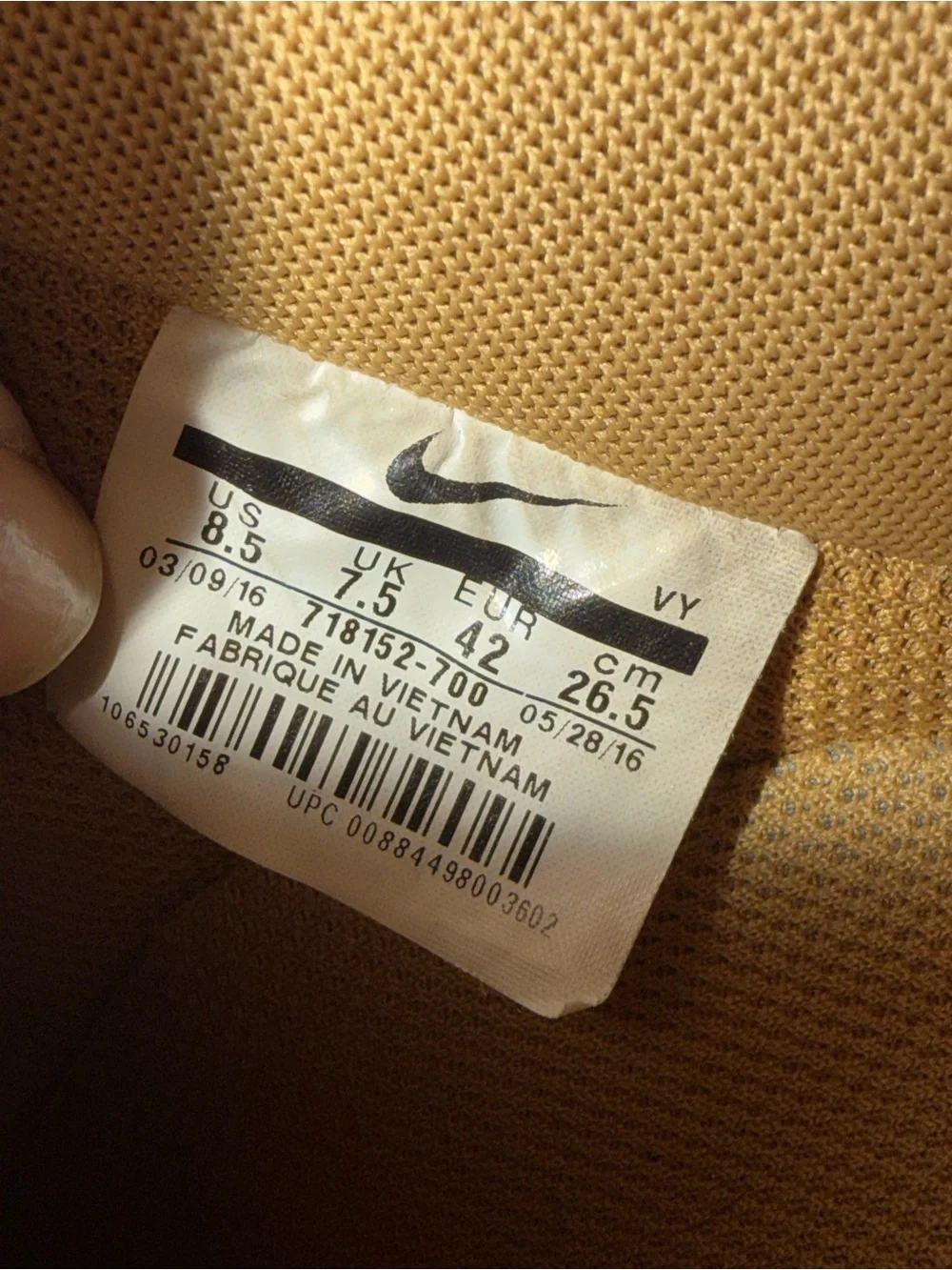 Nike Air Force 1 Low Top Gold Gold GS Size 8.5  M 10 W Sneaker 718152-700